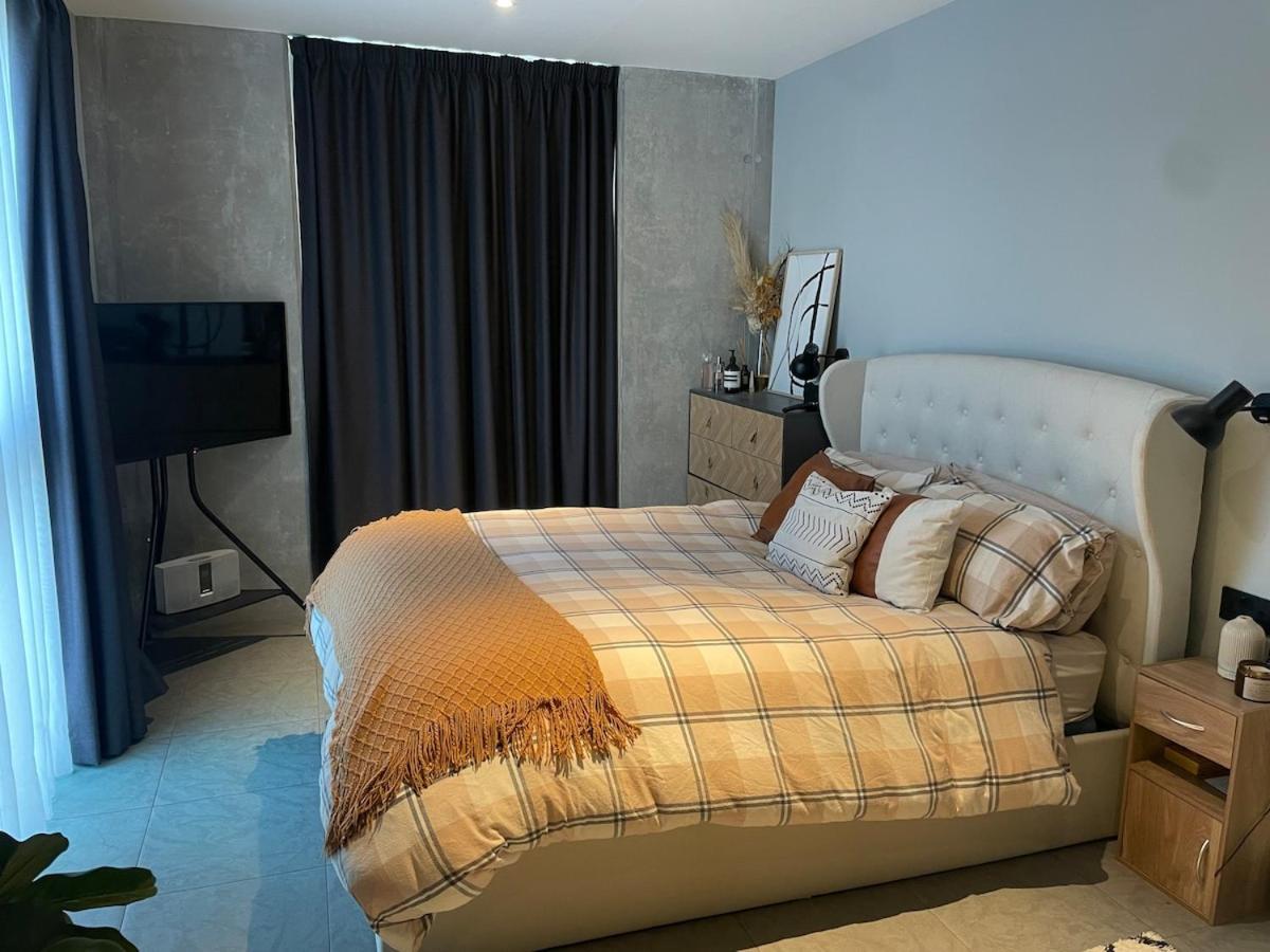 Cosy 1 Bed Flat, Wembley Stadium * Londra